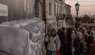 Українське суспільство вразило світ своєю стійкістю