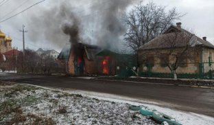 Російські війська продовжують вбивати цивільних на Донеччині: за добу один загиблий та четверо поранених мирних жителів Російські війська продовжують вбивати цивільних на Донеччині: за добу один загиблий та четверо поранених мирних жителів