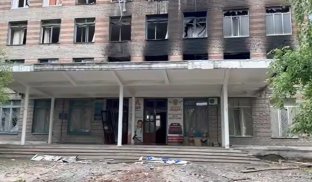 Слов’янськ під обстрілом: атаковано будівлю педліцею Слов’янськ під обстрілом: атаковано будівлю педліцею