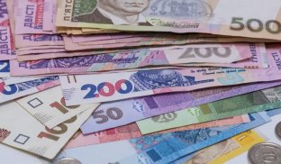 Внутрішньо переміщені особи скаржаться на затримки виплат: чому це відбувається та куди звертатися Внутрішньо переміщені особи скаржаться на затримки виплат: чому це відбувається та куди звертатися