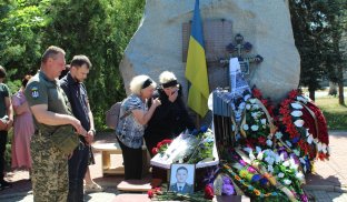 У Слов’янську провели в останню путь ще одного бійця