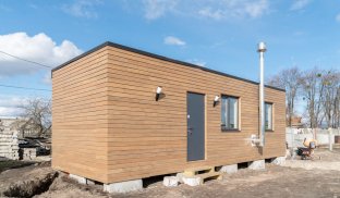 Модульний будинок. Такі планують встановлювати у Святогірську У Святогірську будуть встановлювати модульні будиночки