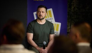 Зеленський назвав три причини просування росіян на Донбасі Зеленський назвав три причини просування росіян на Донбасі