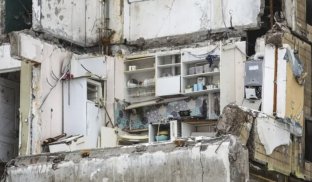Чому люди з Харківської, Донецької, Запорізької та Херсонської областей не отримують компенсацій за втрачене житло Чому люди з Харківської, Донецької, Запорізької та Херсонської областей не отримують компенсацій за втрачене житло