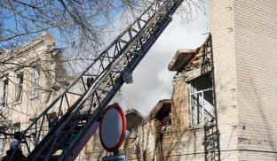 Наслідки обстрілу Покровська Вночі окупанти чотирма балістичними ракетами ударили по Покровську