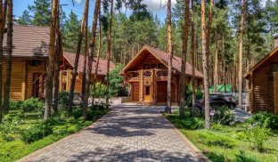 База відпочинку "Смерека" у Святогірську База відпочинку Смерека у Святогірську відновлює роботу