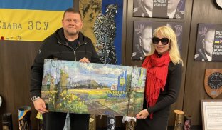 Залужний прийняв подарунок