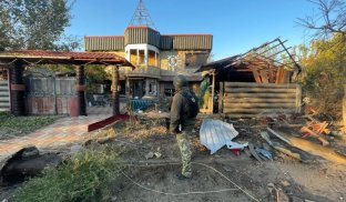 Наслідки обстрілів на Донеччині Росіяни обстрілюють мирні міста