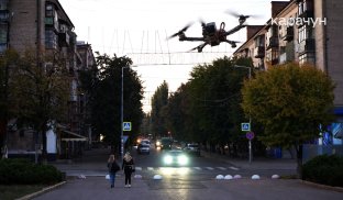 «Слухайте небо, і у вас буде шанс врятуватися від FPV-дронів»: поради військової журналістки жителям Слов’янщини