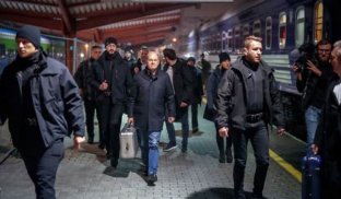 Шольц у Києві планує дізнатися позицію Зеленського щодо мирних переговорів із РФ — Bild Шольц у Києві планує дізнатися позицію Зеленського щодо мирних переговорів із РФ — Bild