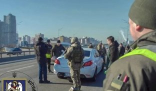 Коли є законною примусова доставка в ТЦК Чи можуть вручити повістку на вулиці або на блокпостах