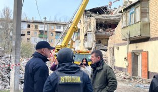 Наслідки удару по Селидовому Росіяни ударили по місту чотирма ракетами С-300