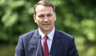 Сікорський анонсував «дуже серйозну» розмову про Україну та Європу Сікорський анонсував «дуже серйозну» розмову про Україну та Європу
