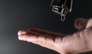 У Слов'янську знову відключають воду: список районів У Слов'янську знову відключають воду: список районів