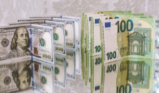 Регулятор контролює курс гривні на міжбанківському валютному ринку Українці достатньо фінансово грамотні