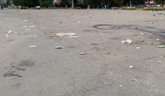 Вадим Лях показал площадь в Славянске после праздника