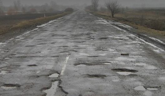 Почему на дорогах Славянска появилось столько ям?