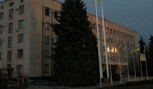 Славянск, первый день «спецоперации»: в АТБ продукты есть, свет в городе не горит, Лях на рабочем месте