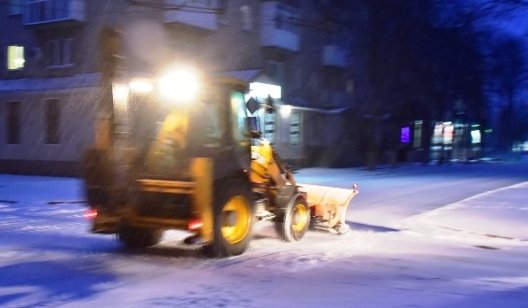 Снег в Славянске: что на дорогах и работает ли общественный транспорт