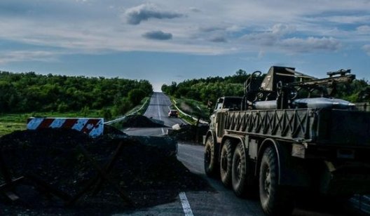 Войска РФ обстреливают подступы к Славянску - Генштаб