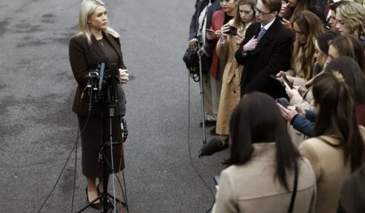 Речниця Білого дому відповіла, чи вірить Трамп у «мирну угоду» між Україною та РФ