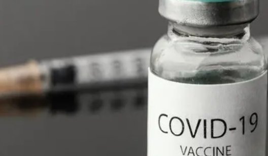 Украина из-за дефицита вакцин рискует преодолеть пандемию коронавируса лишь в 2023 году