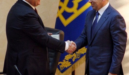 Губернатор из Славянска: Порошенко вскоре огласит решение