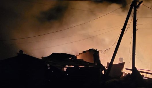 Пожежа на Донеччині через російські обстріли