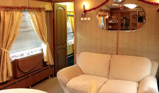 С душем, плазмой и большими кроватями: как выглядят элитные вагоны "Укрзалізниці". Фото