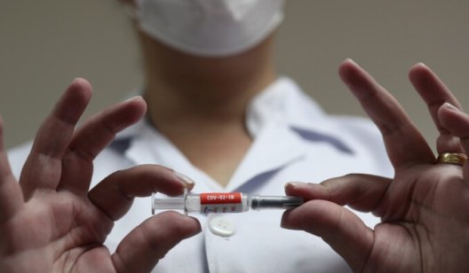 Американская прививка от коронавируса: сколько платят тем, кто испытывает на себе вакцину