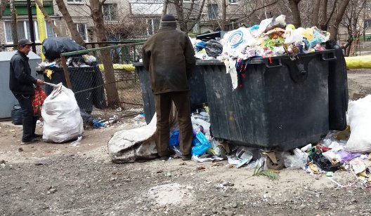 Почему в Славянске - перебои с вывозом мусора