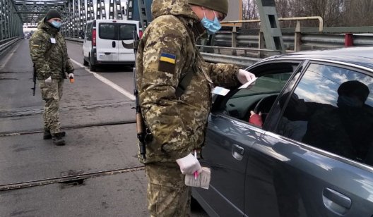 Полиция начала проверять, как вернувшиеся украинцы соблюдают самоизоляцию