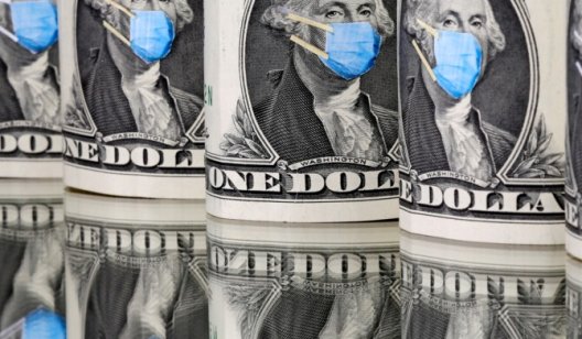 Курс доллара остановился: стоит ли сейчас покупать валюту