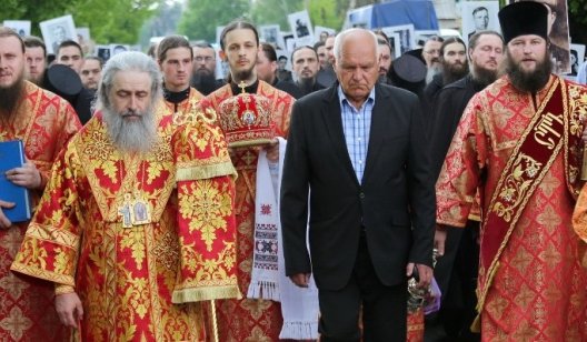 Крестный ход в честь Великого Дня Победы в Святогорске