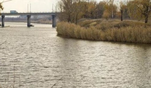 Убийство в Славянске: два выстрела в голову и грудь, труп - в реку. В прокуратуре объявили подозрение