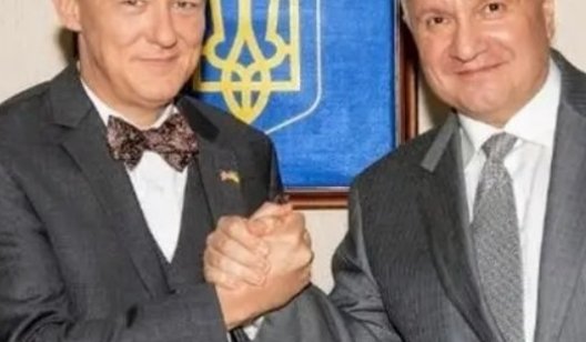 Первая жертва Кента. Почему подал в отставку Арсен Аваков Первая жертва Кента. Почему подал в отставку Арсен Аваков