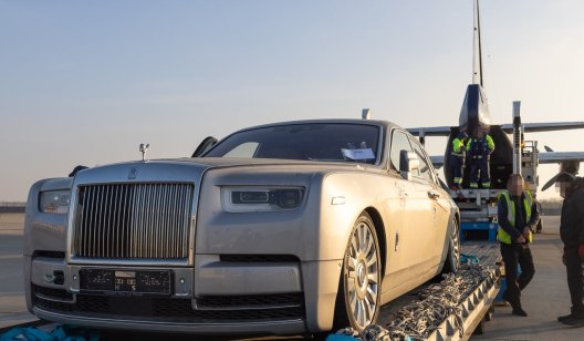 Украина передала Германии сверхдорогие Lamborghini и Rolls Royce из-за дела о махинациях. Фото