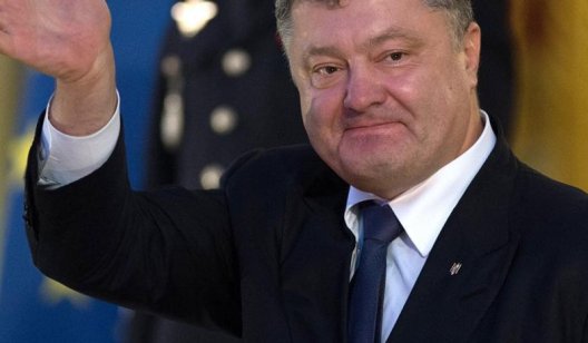 Порошенко и его семья двумя самолетами покинули Украину