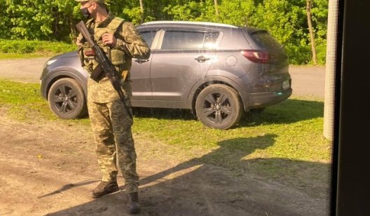 На въезде в Харьков в рамках антитеррористических учений СБУ устраивает проверки машин