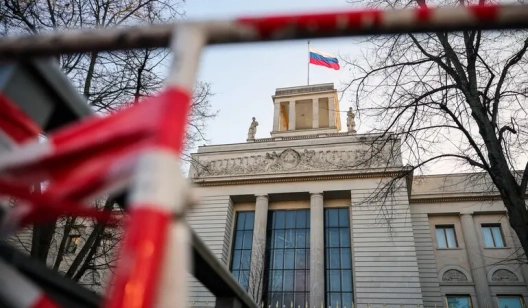 Таємна місія у Санкт-Петербурзі: чиновник Трампа провів неформальні переговори з Кремлем та передав Путіну «привіт»