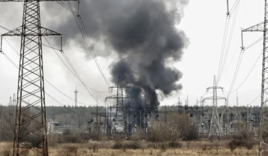 Росіяни масовано вдарили по електростанціях, в ДТЕК повідомляють про серйозні пошкодження