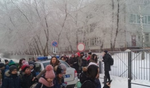 В Славянске сообщают, что все школы в городе заминированы