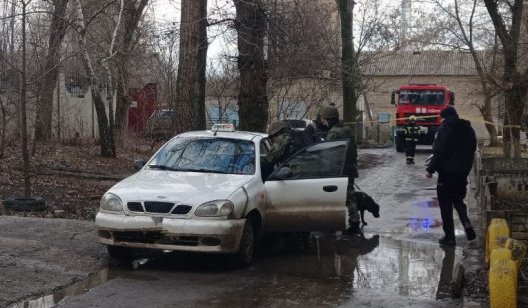 В Славянске сообщили о минировании автомобиля