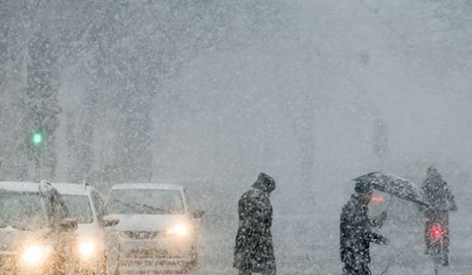 На Украину надвигается снежный шторм: объявлен ІІ уровень опасности