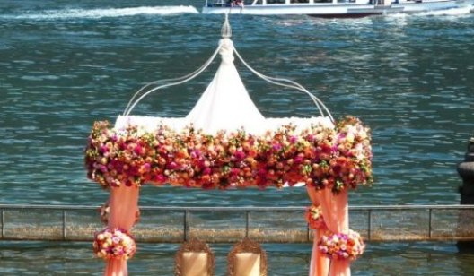 В Италии на роскошной вилле проходит свадьба сына Авакова