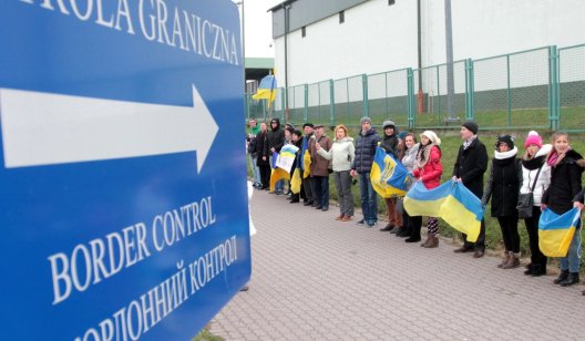 Сколько украинцев уезжает работать за границу и почему возвращаются обратно