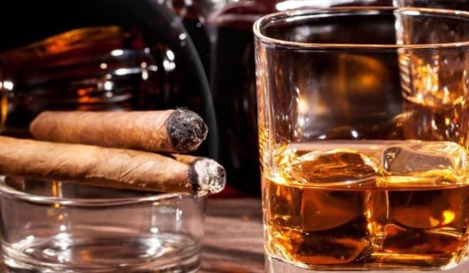 В НБУ анонсировали серьезное подорожание сигарет и алкоголя: сколько будут стоить