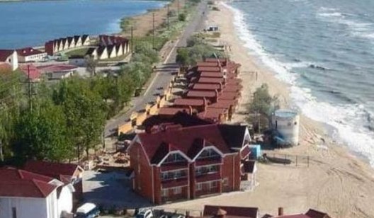 Низкие цены и новые отели: когда начнется сезон отдыха на море в Украине