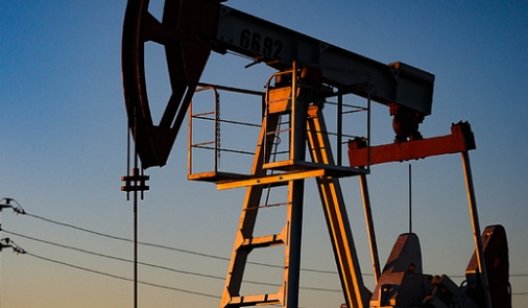 Впервые за 7 лет цена на нефть превысила $90 за баррель