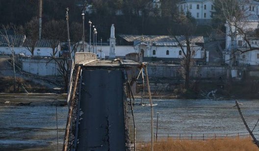 Разрушенный мост в Святогорске планируют начать восстанавливать весной